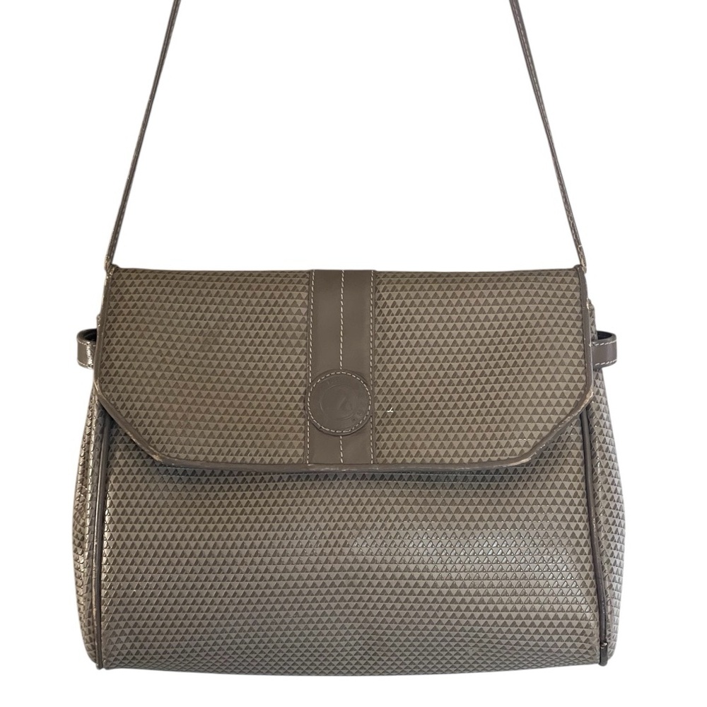 Vintage Liz Claiborne Beige leather-trim convertible clutch/ crossbody bag.  EUC